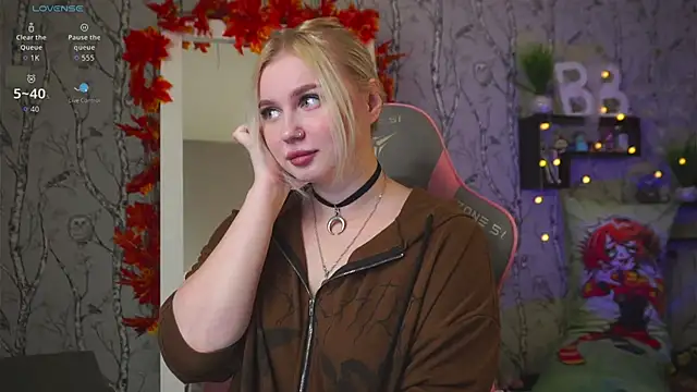 Moon Valkyrie online show from 10, 10, 2025