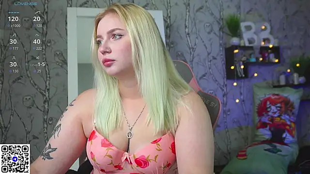 Moon Valkyrie online show from 15, 12, 2025