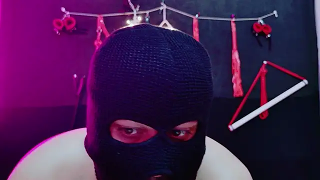 Snapshot of Exotic_Goddess chatting on 6, 11, 2025 Exotic Goddess online show from 6, 11, 2025