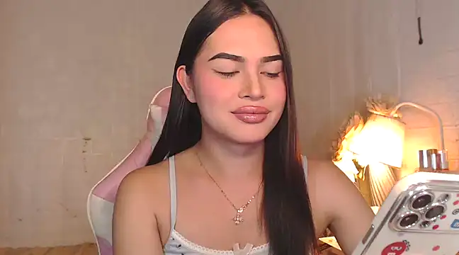 Ashely Lewis online show from 13, 2, 2025