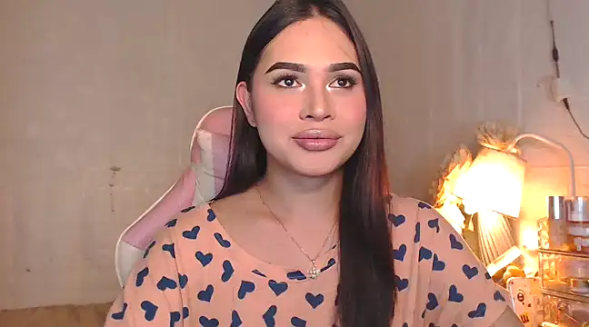 Ashely Lewis online show from 18, 2, 2025