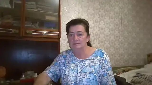 GypsiQueen2 online show from 19, 9, 2025