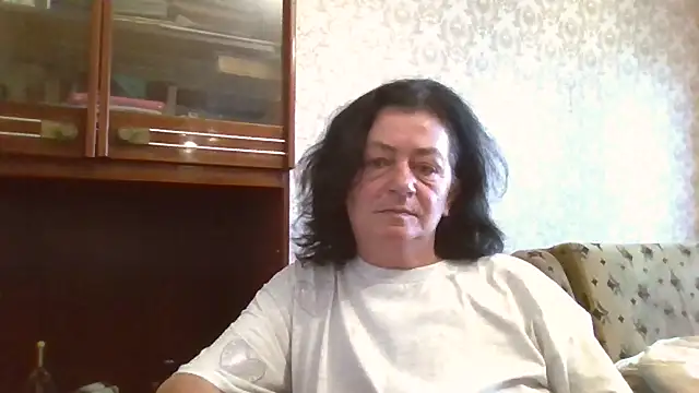 GypsiQueen2 online show from 2, 7, 2026