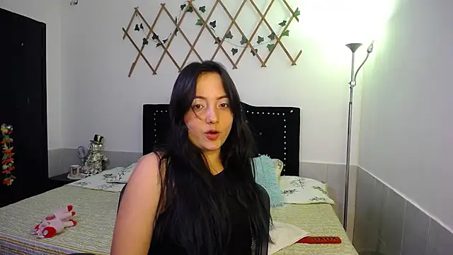naughty girl 4u online show from 21, 10, 2025