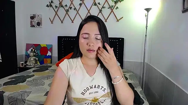 Snapshot of naughty_girl_4u chatting on 28, 3, 2026 naughty girl 4u online show from 28, 3, 2026