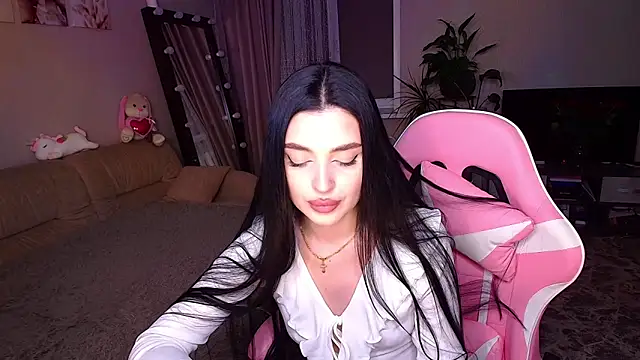   Malika   online show from 8, 11, 2025