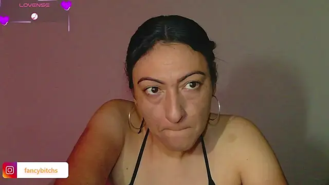 Snapshot of ErikaRika chatting on 15, 12, 2024 ErikaRika online show from 15, 12, 2024