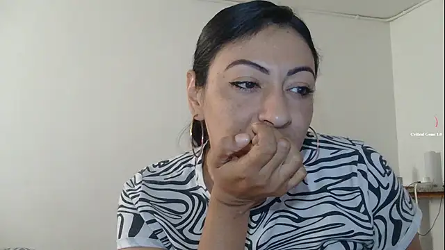 Snapshot of ErikaRika chatting on 23, 12, 2024 ErikaRika online show from 23, 12, 2024