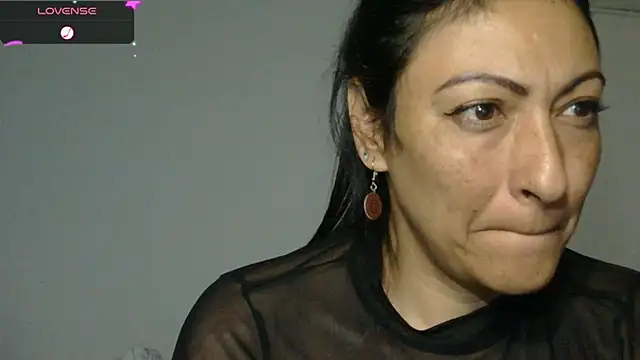 Snapshot of ErikaRika chatting on 11, 2, 2025 ErikaRika online show from 11, 2, 2025