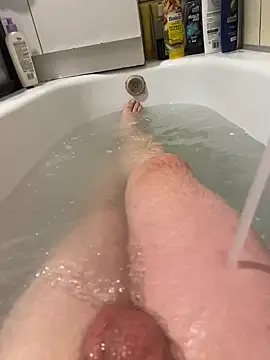 Snapshot of David19932908 chatting on 8, 10, 2025 David19932908 online show from 8, 10, 2025