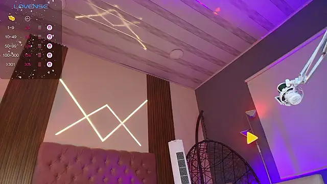 Snapshot of rihanna_rose chatting on 10, 1, 2026 rihanna rose online show from 10, 1, 2026