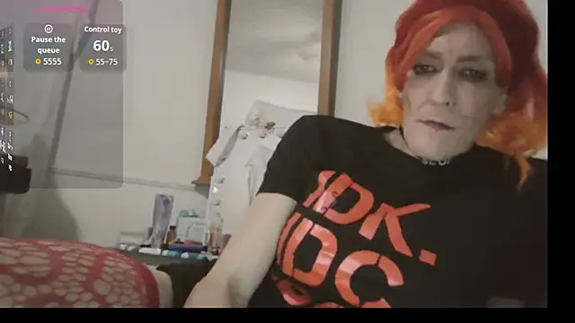 Nitehawk7483 online show from 16, 12, 2025