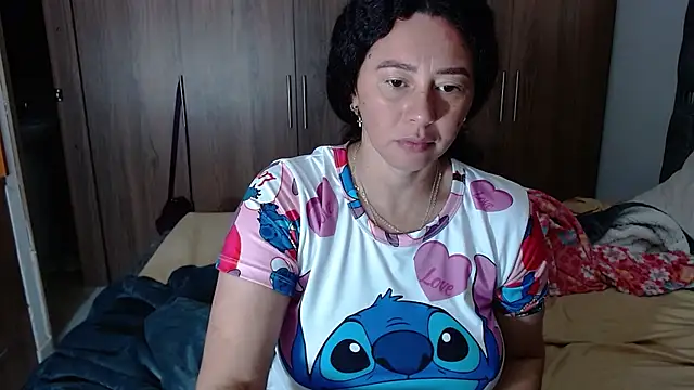 sara hott 1 online show from 5, 12, 2024
