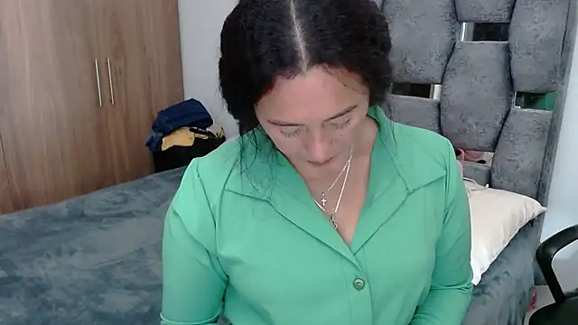 sara hott 1 online show from 26, 12, 2024