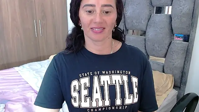 sara hott 1 online show from 9, 1, 2025