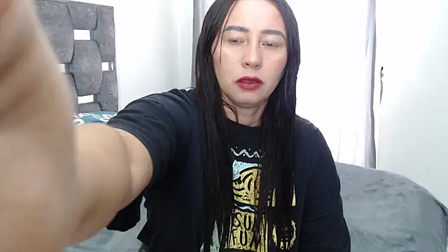 sara hott 1 online show from 13, 5, 2026