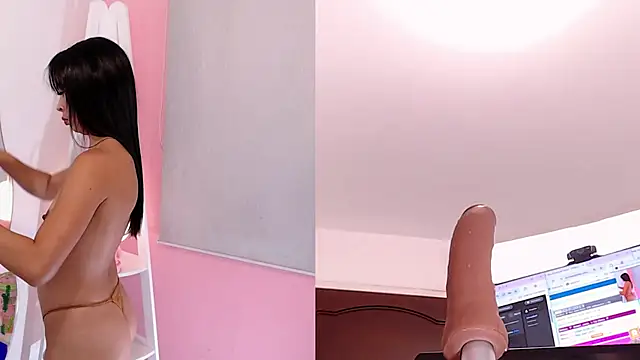 Snapshot of Sweet_Susie_ chatting on 12, 11, 2025 Sweet Susie online show from 12, 11, 2025