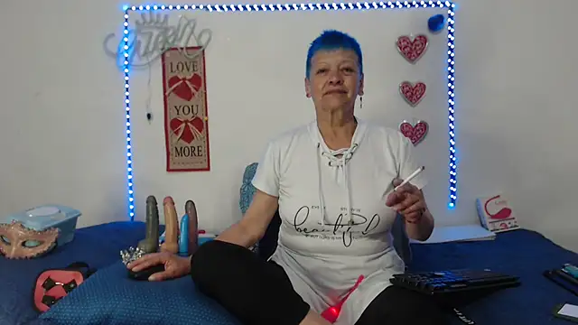 Snapshot of loquitaqueen011 chatting on 25, 1, 2025 loquitaqueen011 online show from 25, 1, 2025
