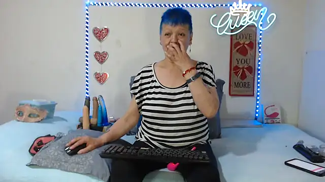 Snapshot of loquitaqueen011 chatting on 12, 7, 2026 loquitaqueen011 online show from 12, 7, 2026