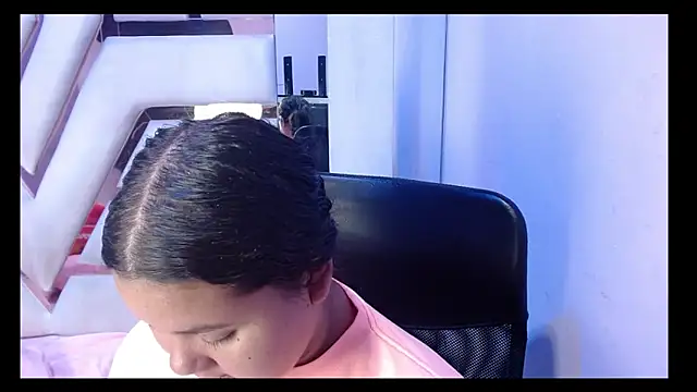 Snapshot of ValenTitis chatting on 12, 11, 2025 ValenTitis online show from 12, 11, 2025