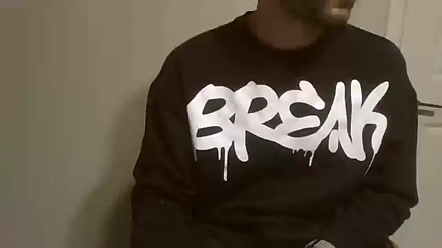 Snapshot of Hotboyo01 chatting on 24, 1, 2025 Hotboyo01 online show from 24, 1, 2025