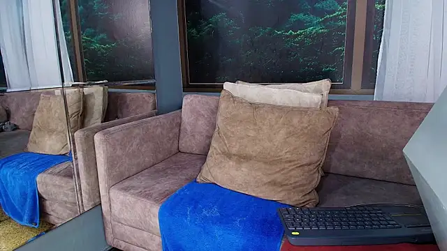 JONAS SMITH  online show from 26, 2, 2025