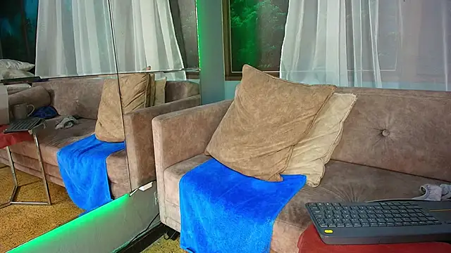 JONAS SMITH  online show from 17, 3, 2025