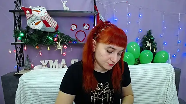 Snapshot of NinaFlawlees chatting on 8, 1, 2025 NinaFlawlees online show from 8, 1, 2025