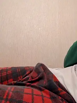 Snapshot of TheLoneWolf4 chatting on 11, 11, 2025 TheLoneWolf4 online show from 11, 11, 2025