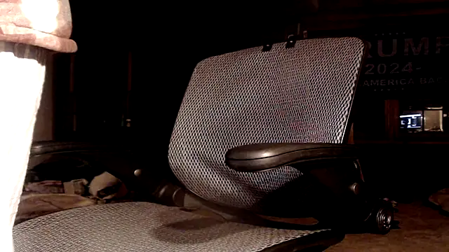 Snapshot of cashmasterzobistone chatting on 3, 3, 2025 cashmasterzobistone online show from 3, 3, 2025