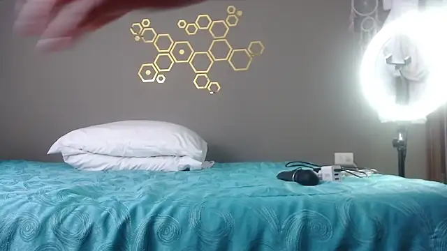 adriscute online show from 12, 1, 2025