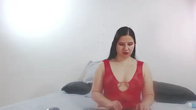 Snapshot of zohe_ chatting on 16, 10, 2025 zohe  online show from 16, 10, 2025