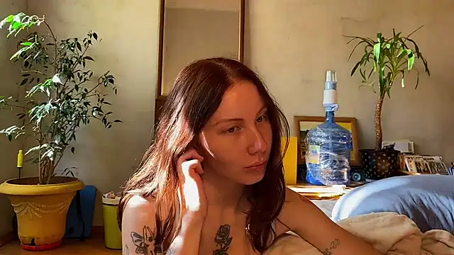 Snapshot of elfess chatting on 8, 10, 2025 elfess online show from 8, 10, 2025