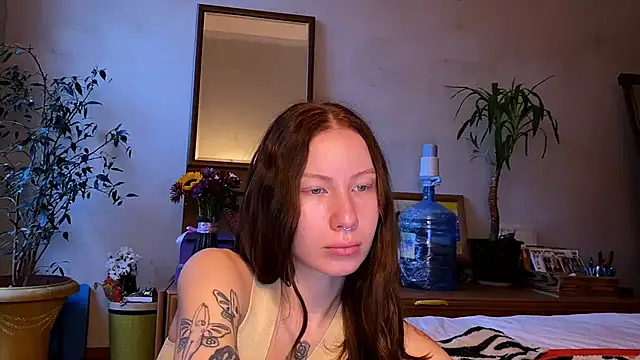 Snapshot of elfess chatting on 21, 10, 2025 elfess online show from 21, 10, 2025