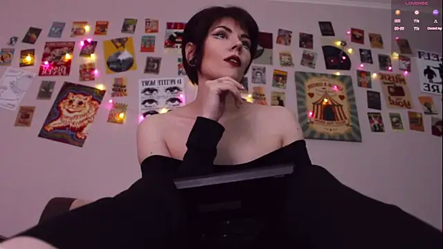 Luna Blake online show from 27, 5, 2026