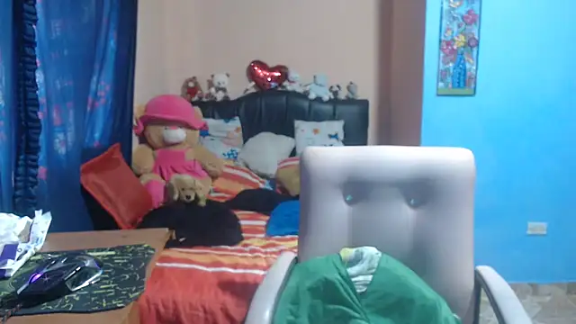 Snapshot of milfeddy_ chatting on 2, 3, 2025 milfeddy online show from 2, 3, 2025