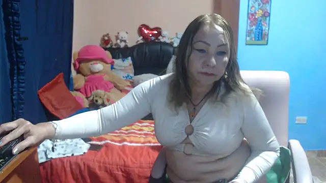 Snapshot of milfeddy_ chatting on 4, 3, 2025 milfeddy online show from 4, 3, 2025