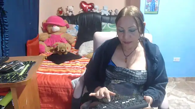 Snapshot of milfeddy_ chatting on 5, 3, 2025 milfeddy online show from 5, 3, 2025