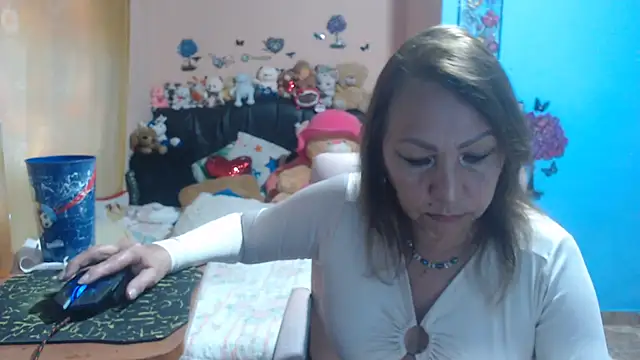 Snapshot of milfeddy_ chatting on 10, 9, 2025 milfeddy online show from 10, 9, 2025