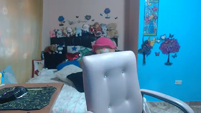 Snapshot of milfeddy_ chatting on 17, 9, 2025 milfeddy online show from 17, 9, 2025