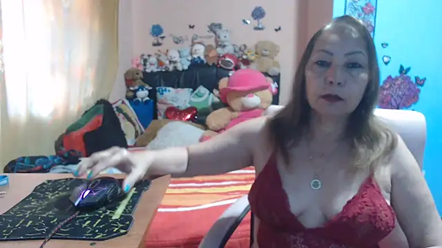 Snapshot of milfeddy_ chatting on 28, 10, 2025 milfeddy online show from 28, 10, 2025