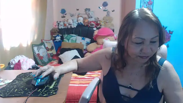 Snapshot of milfeddy_ chatting on 3, 11, 2025 milfeddy online show from 3, 11, 2025