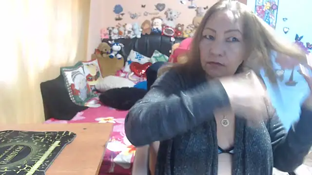 Snapshot of milfeddy_ chatting on 24, 11, 2025 milfeddy online show from 24, 11, 2025