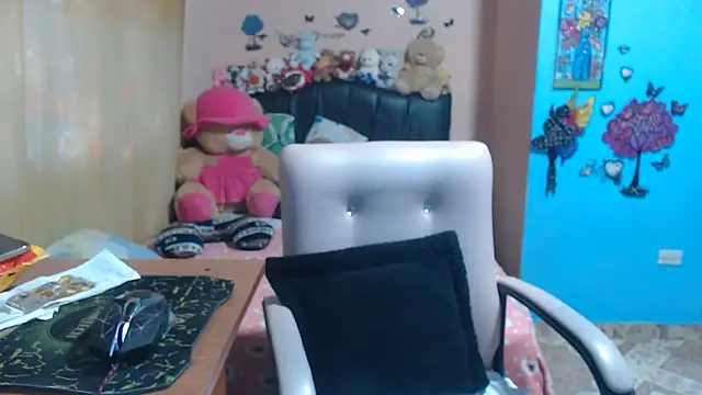 Snapshot of milfeddy_ chatting on 4, 4, 2026 milfeddy online show from 4, 4, 2026