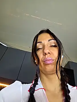 LeticiaWoods online show from 18, 11, 2025