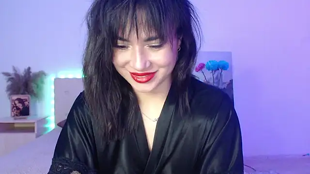 Snapshot of RoxannePure chatting on 28, 10, 2025 RoxannePure online show from 28, 10, 2025