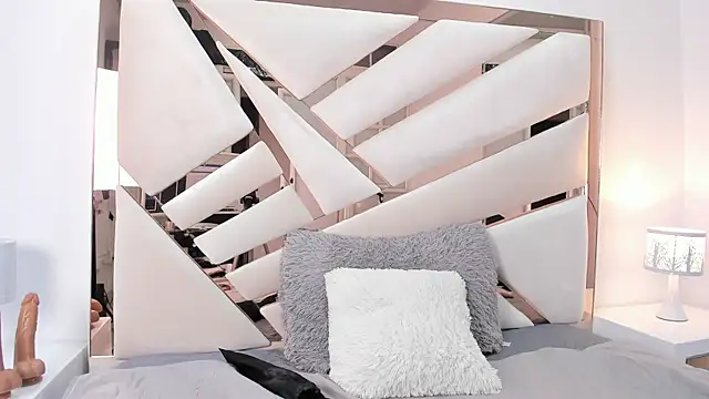 Snapshot of Naughty__Mom chatting on 29, 1, 2025 Naughty Mom online show from 29, 1, 2025