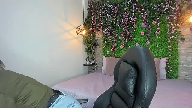 SarahDeyvis online show from 21, 2, 2026