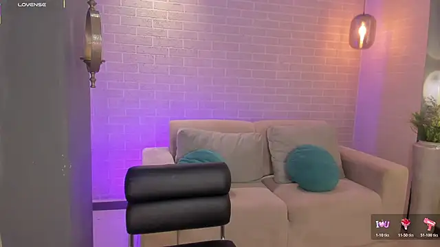 EveBensonX online show from 15, 11, 2025