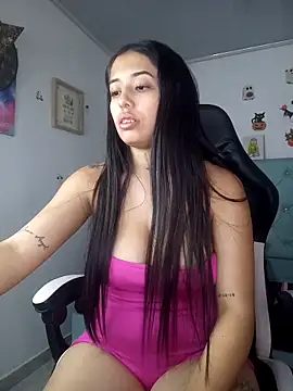 Snapshot of Sofia_888 chatting on 28, 10, 2025 Sofia 888 online show from 28, 10, 2025